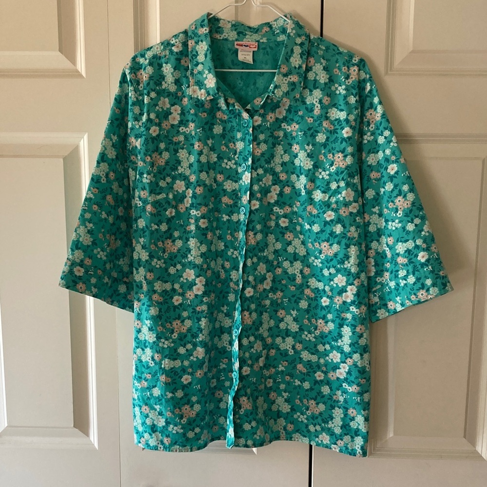 American Sweetheart women's XL short sleeve button down blouse aqua floral